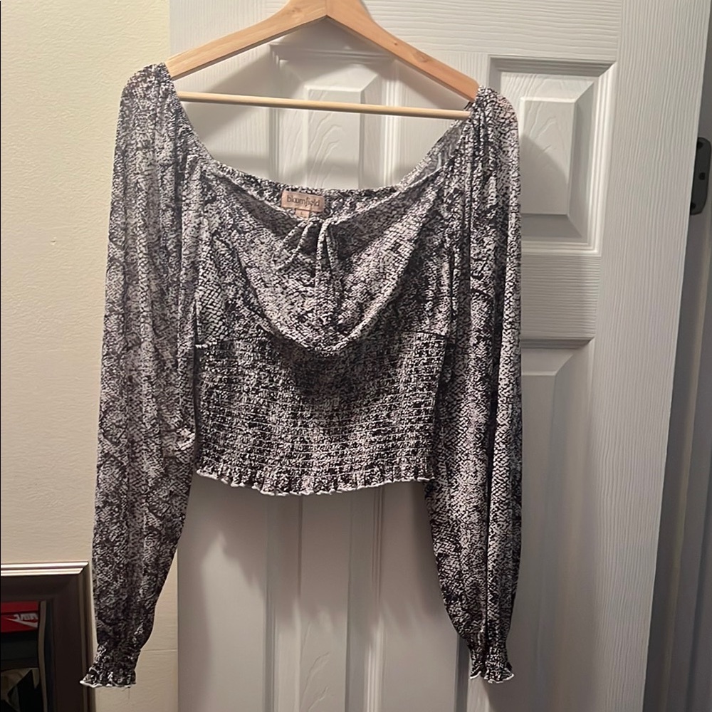 Black and White Snake Print Women's Top